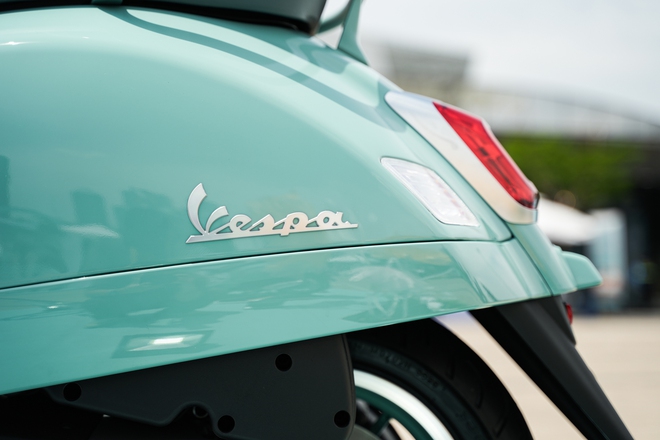 80 năm Vespa: Biểu tượng di sản khuấy động tinh thần trẻ tại Thủ Thiêm Riverstage!- Ảnh 7. 80 năm Vespa: Biểu tượng di sản khuấy động tinh thần trẻ tại Thủ Thiêm Riverstage!- Ảnh 7.
