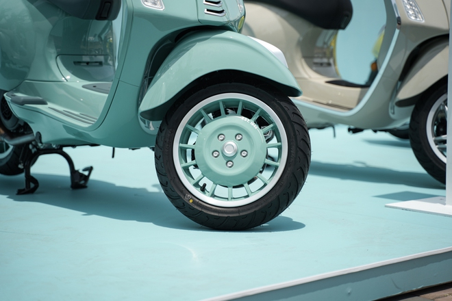 80 năm Vespa: Biểu tượng di sản khuấy động tinh thần trẻ tại Thủ Thiêm Riverstage!- Ảnh 6. 80 năm Vespa: Biểu tượng di sản khuấy động tinh thần trẻ tại Thủ Thiêm Riverstage!- Ảnh 6.