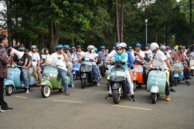 80 năm Vespa: Biểu tượng di sản khuấy động tinh thần trẻ tại Thủ Thiêm Riverstage!- Ảnh 12. 80 năm Vespa: Biểu tượng di sản khuấy động tinh thần trẻ tại Thủ Thiêm Riverstage!- Ảnh 12.
