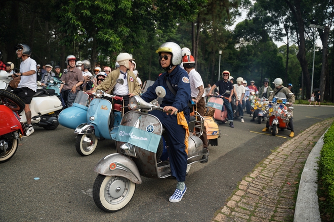 80 năm Vespa: Biểu tượng di sản khuấy động tinh thần trẻ tại Thủ Thiêm Riverstage!- Ảnh 16. 80 năm Vespa: Biểu tượng di sản khuấy động tinh thần trẻ tại Thủ Thiêm Riverstage!- Ảnh 16.