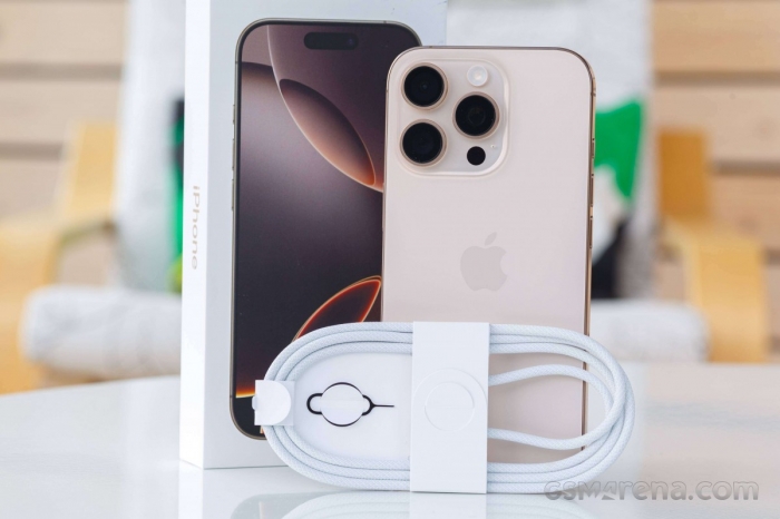 Đây là iPhone khung Titan Pro đập hộp rẻ nhất Việt Nam, ăn đứt iPhone 17e, rẻ hơn Galaxy S26 Ultra