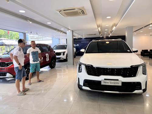 Xe hybrid mở rộng thị phần- Ảnh 1. Xe hybrid mở rộng thị phần- Ảnh 1.