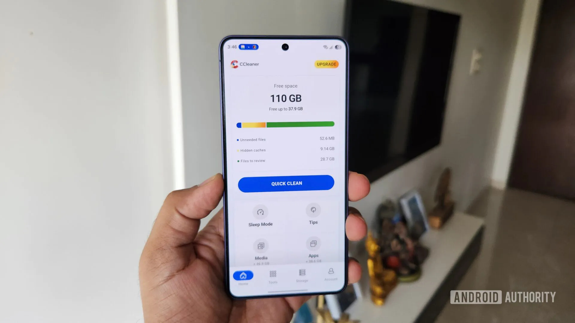 android-phone-in-hand-showing-ccleaner-app-1920w-1080hjpg-1782657214701-1782657214954878242256