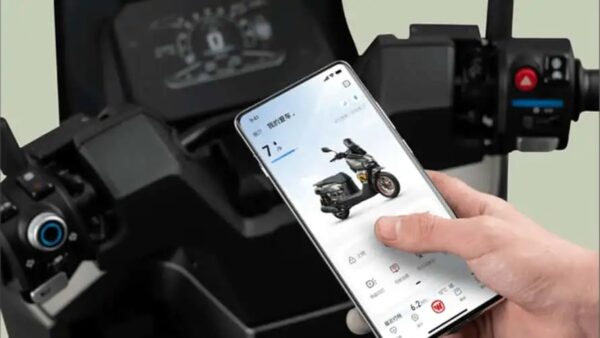 “Kẻ hủy diệt” của Honda ra mắt với giá 50 triệu: Đầy ắp công nghệ khủng, dằn mặt Air Blade