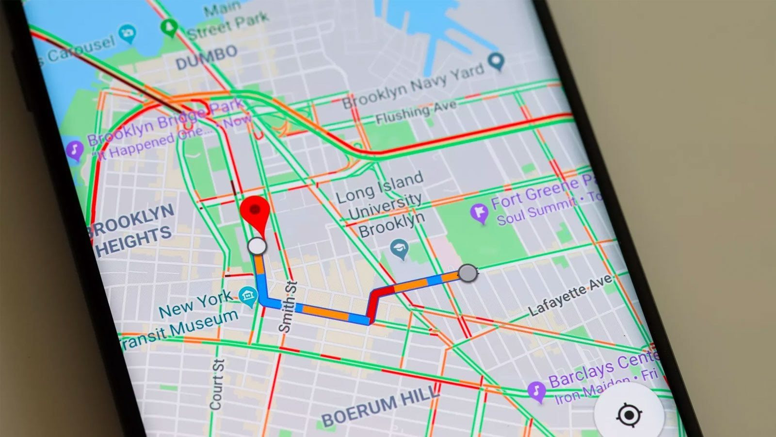 Vì sao Google Maps có thể cập nhật chính xác từng đoạn đường đang ùn tắc? - Ảnh 1.
