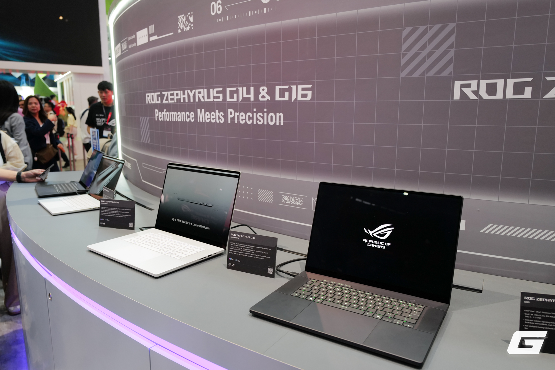 Dạo quanh gian hàng ASUS ROG tại Computex 2026: Laptop SCAR 18 với màn 4K 240Hz, Xbox Ally kỷ niệm 20 năm và concept handheld đầy hứa hẹn - Ảnh 6.