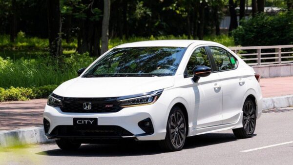 Giá Honda City chạm đáy