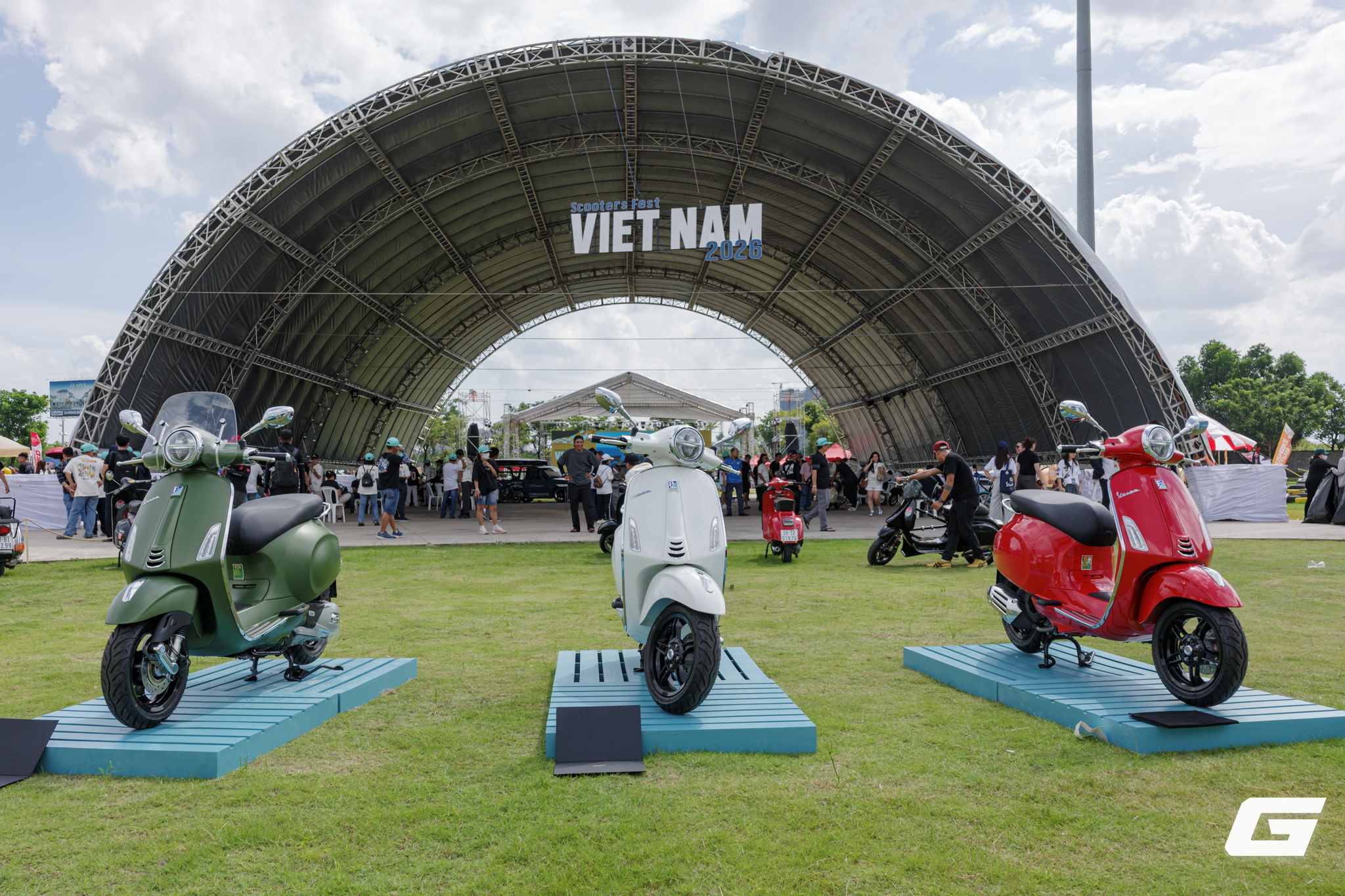 Vespa mang bộ sưu tập 80 năm khuấy động Vietnam Scooters Fest 2026- Ảnh 25. Vespa mang bộ sưu tập 80 năm khuấy động Vietnam Scooters Fest 2026- Ảnh 25.
