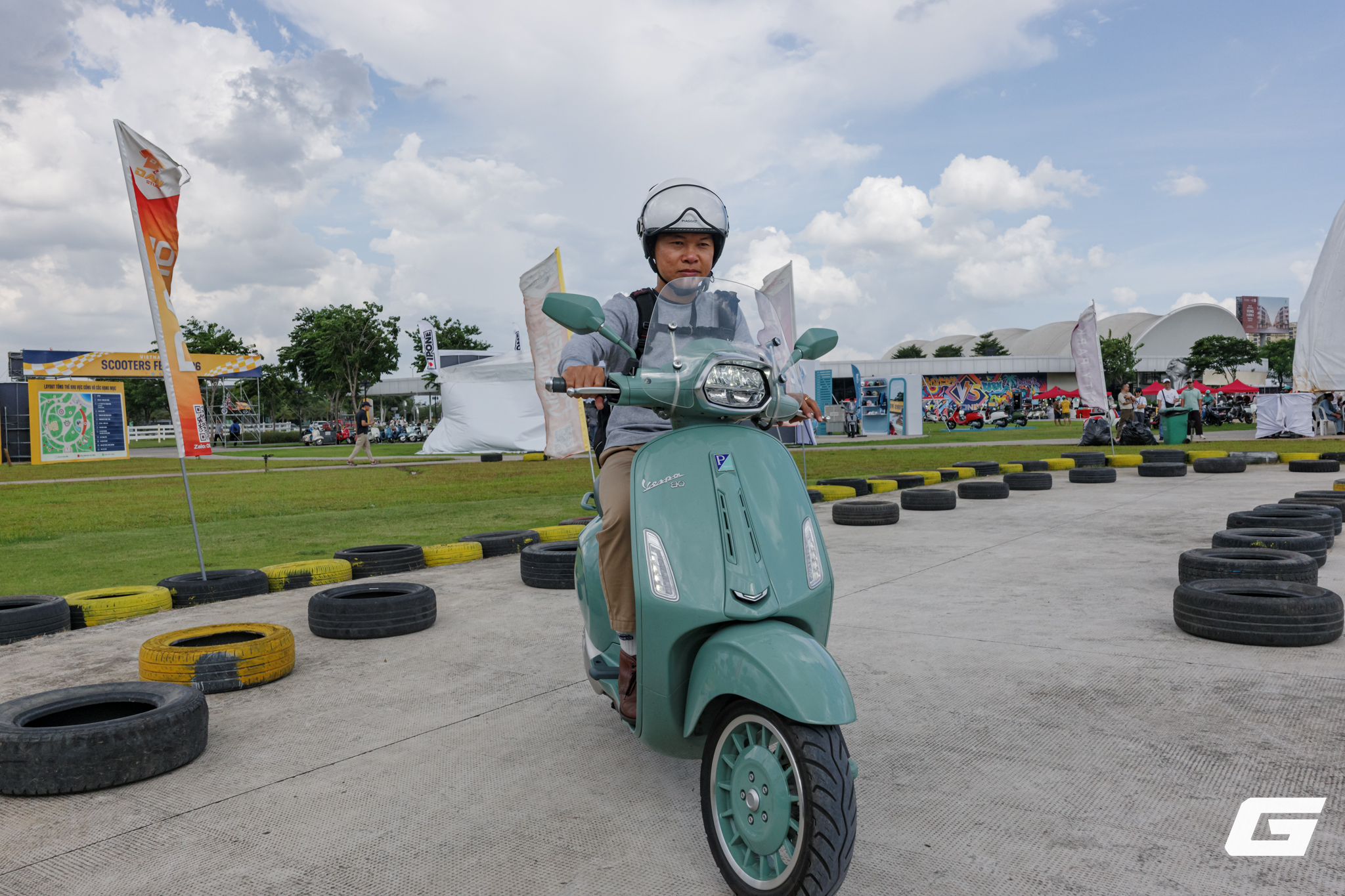 Vespa mang bộ sưu tập 80 năm khuấy động Vietnam Scooters Fest 2026- Ảnh 16. Vespa mang bộ sưu tập 80 năm khuấy động Vietnam Scooters Fest 2026- Ảnh 16.