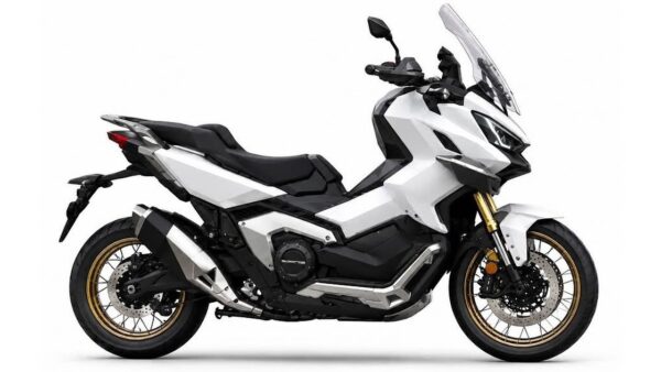 QJMotor tung scooter 900cc, 95 mã lực để thách thức ngôi vương X-ADV?