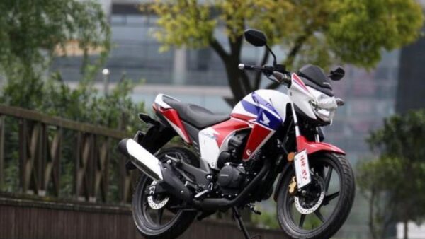 Huyền thoại Honda RR150 bất ngờ tái xuất, cỗ máy thực dụng liệu có sống sót giữa thời đại bão hòa công nghệ?