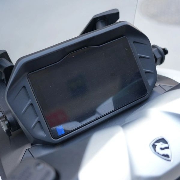 250cc, ABS, TCS, radar nhưng giá hơn 58 triệu đồng: Chiếc xe này đang khuấy đảo thị trường?- Ảnh 6.